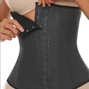 Latex Waist Cincher like new